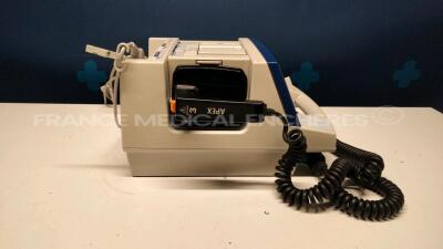 Philips Defibrilator Hearstart XL - YOM 2003 (Powers up) - 3