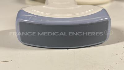 GE Ultrasound Voluson I - YOM 05/2009 - S/W 8.2.2.947 - options DICOM 3 - w/ E8C-RS probe YOM 07/2014 - 4C-RS probe YOM .07/2010 -Sony digital graphic printer UP-D897 (Powers up) - 16