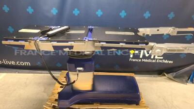 Maquet Operating Table Alphastar 1132-12AO - YOM 2006 - tested and functional (Powers up) - 3