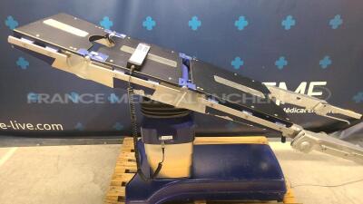 Maquet Operating Table Alphastar 1132-12AO - YOM 2006 - tested and functional (Powers up) - 4