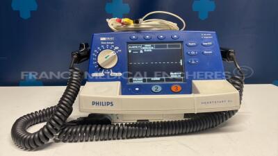 Philips Defibrilator Heartstart XL - YOM 2007 -w/ ECG leads (Powers up)