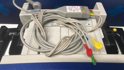 Agilent Defibrilator Hearststream XL - YOM 04/2001 (Powers up) - 5