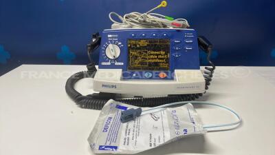 Philips Defibrilator Hearststeart XL - YOM 07/2003 (Powers up)