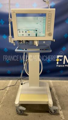 Drager Ventilator Evita XL - YOM 2006 - touch screen to be repaired (Powers up)