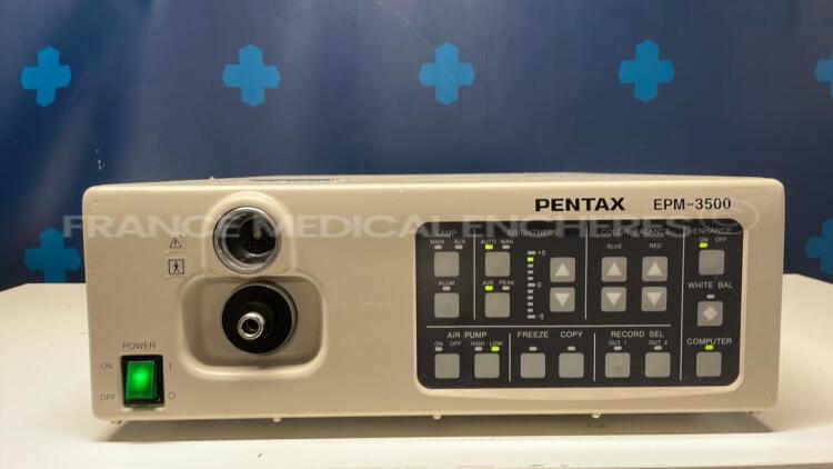 Pentax Video Processor EPM-3500 - YOM 2003 - no power cable (Powers up)