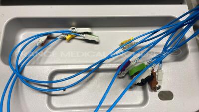 Fukuda ECG Cardimax FX-8322 - 12leads - YOM 2015 w/ ECG Leads (Powers up) - 5