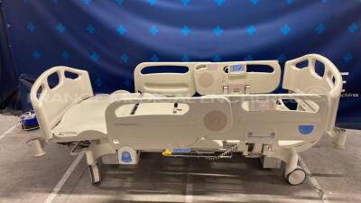 Lot of 2 Hill-Rom Hospital Beds Tipo B - tested and functional (Both power up) - 7