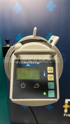 Baxter Dialysis Prismaflex - YOM 2004 - S/W 7.21 - count 29716 hours - w/ Baxter blood warmer Prismatherm (Powers up) - 6