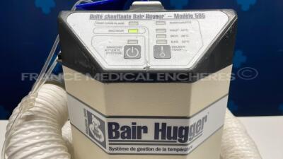 Arizant Patient Warming Unit Bair Hugger 505 - YOM 2007 (Powers up) - 4