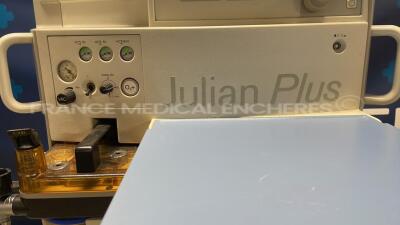 Drager Ventilator Julian Plus - S/W 3.02 (Powers up) - 5