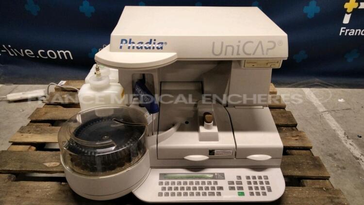 Phadia Immunology Analyzer Unicap100 (Powers up)