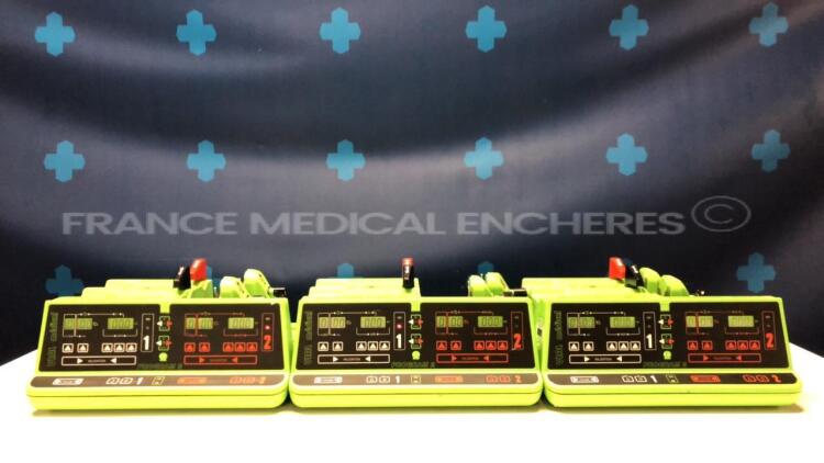 Lot of 3 x Vial Syringe Pumps Program 2 IEC - no power cables (All power up)