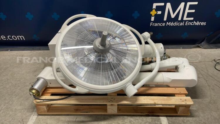 Maquet Operating Light 6000 T Prismalix - YOM 2007 - declared functional by the seller