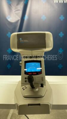 Nidek Auto Keratometer ARK-700A - YOM 2000 (Powers up) - 2