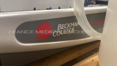 Beckman Coulter Biomek 3000 - YOM 2009 - software to be updated (Powers up) - 8