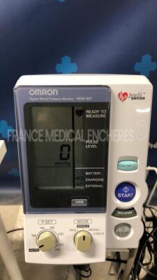 Lot of 1 x Ivy Cardiac Trigger Monitor 3150 and 1 x Omron Blood Pressure Monitor HEM 907 and 1 x Zeiss Light Source HL-150 - no power cables (All power up) - 5