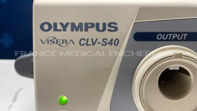 Olympus Light Source Visera CLV-S40 (Powers up) - 4