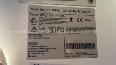 Lot of GE/Datex Ohmeda Monitoring including 2 Monitors USE1913A - 1 x Monitor D-LCC-19-02 - 3 x docking stations F-CU8-11-VG1 6 - 4 x modules E-INTPSM - 12