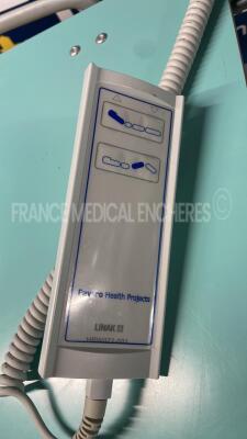 Favero Hospital Bed 9LS0005 - YOM 2002 (Powers up) - 4