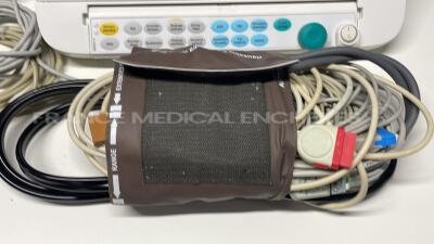 GE Patient Monitor D--FPD15-01 - YOM 2009 - w/ GE Module E-PSMP-01 YOM 2015 (Powers up) - 4