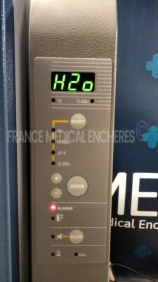 Thermo CO2 Incubator IGO 150 Cell Life (Powers up) - 4