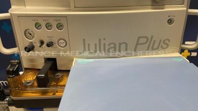 Drager Ventilator Julian Plus - S/W 3.02 (Powers up) - 6