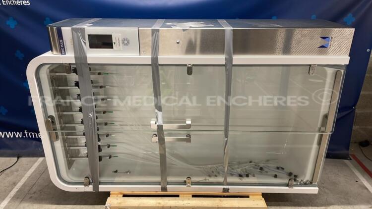 Van Vliet Endoscope Drying Cabinet EDC Plus YOM 2015 (Powers up)