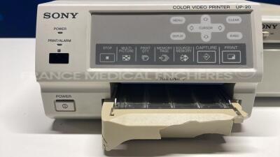 Lot of 1x Sony Video Graphic Printer UP-860CE and 1x Sony Color Video Printer UP-20 - no power cables (Both power up) - 3