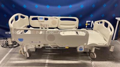 Lot of 2 Hill-Rom Hospital Beds Tipo B - 1 untested due to the electric plug - the second is tested and functional (Both power up) - 7