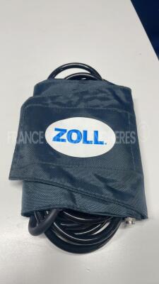 Zoll Defibrillator MSeries CCT - french language - w/ SPO2 sensor and ECG leads (Powers up) - 2