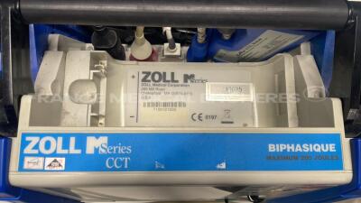 Zoll Defibrillator MSeries CCT - french language - w/ SPO2 sensor and ECG leads (Powers up) - 9