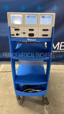 Valleylab Electrosurgical Unit Force Triad - YOM 01/2010 - S/W 3.60 - w/ 2 footswitches (Powers up)