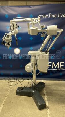 Carl Zeiss Opmi 1 SH Stereo Surgical Microscope w/ Binocular 12.5x - Focal 300 and Footswitch (Powers up)