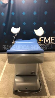 Schmitz Examination and Treatment Chair Medi-Matic 11571500 - YOM 2014 - in excellent condition - tested and fully functional (Powers up) - 4