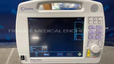 Invivo MRI Patient Monitor Precess 3160 - YOM 2009 (Powers up) - 4