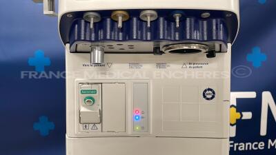 Hamilton G5 ICU Ventilator - YOM 2012 - S/W 02.80g count 44581 hours (Powers up) - 7