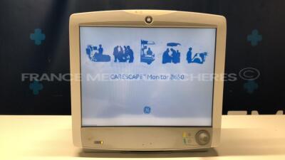 GE Patient Monitor CARESCAPE B650 - YOM 2011 w/ Modules support E-PSM-00 - including cable accessories (Powers up)