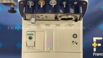 Hamilton G5 ICU Ventilator - YOM 2012 - S/W 02.80g count 47636 hours (Powers up) - 8