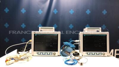 Lot of 2 Diascope G2 Patient Monitors Cardiac Science - YOM 2001 - S/W Version 05.08.00 - including ECG/SPO2/PNI cable accessories (Both power up)