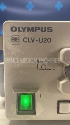 Olympus Light Source Evis CLV-U20 - bulb to be changed (Powers up) - 2