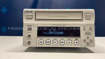 Sony DVD Recorder DVO-1000MD - YOM 2010 - no power cable (Powers up)