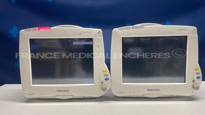 Lot of 2 x Philips Patient Monitors M8004A IntelliVue - YOM 2008 - S/W L.01.08 - no power cables (Both power up)