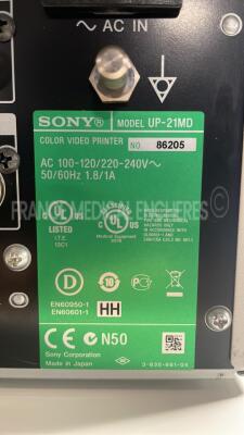 Lot of 1 x Sony Color Video Printer UP-25MD - door to be repaired and 1 x Sony Color Video Printer UP-21MD - no power cables (Both power up) - 5
