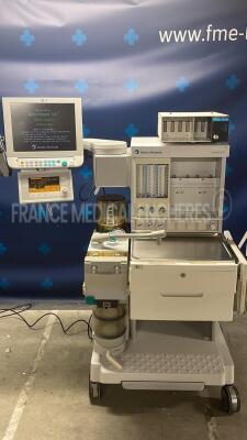 Datex Ohmeda Ventilator Aestiva/5 7900 sw 3.50 (Powers up)