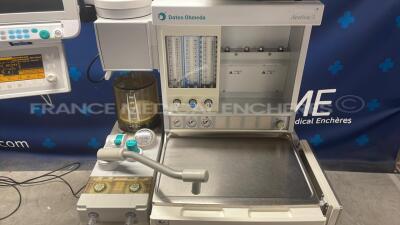 Datex Ohmeda Ventilator Aestiva/5 7900 sw 3.50 (Powers up) - 4