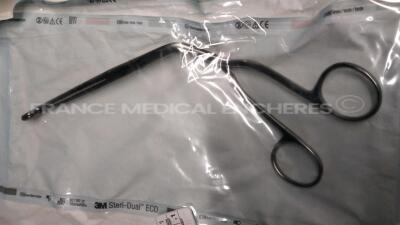 Lot of 4 x Surgical Instruments - 2