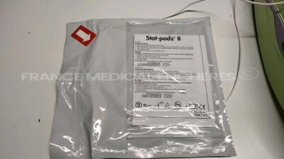 Zoll Defibrillator AED plus (No power) - 3