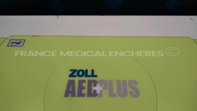 Zoll Defibrillator AED plus (No power) - 4