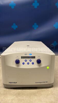 Eppendorf Centrifuge 5702RH YOM 2005 (Powers up)