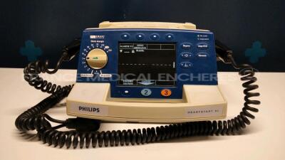 Philips Defibrillator Heartstart XL - YOM 2007 - French Language (Powers up)